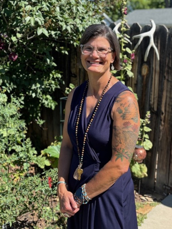 Cynthea Mikkelsen, CMHW